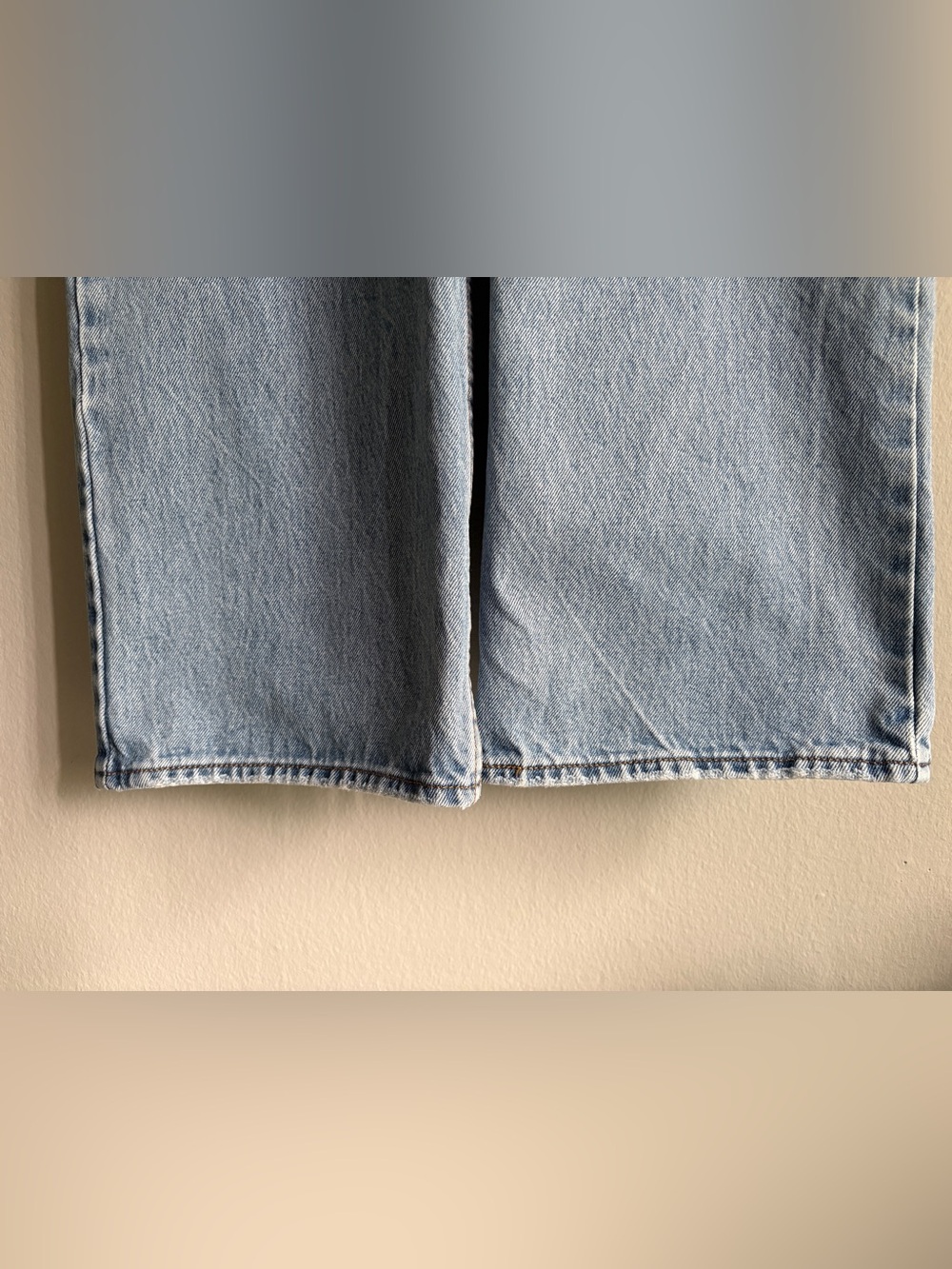 Levi’s Low Loose Straight Leg Jeans Light Wash - Picture 3 of 8